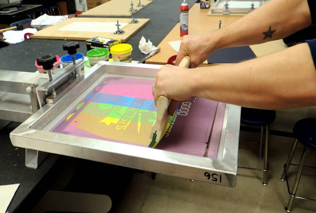 Split-fountain-screen-printing.-Image-via-youtube.com_